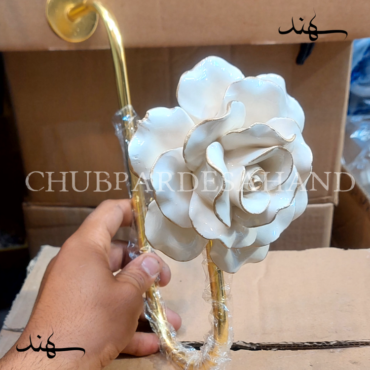 گل میخه عصایی گل رز